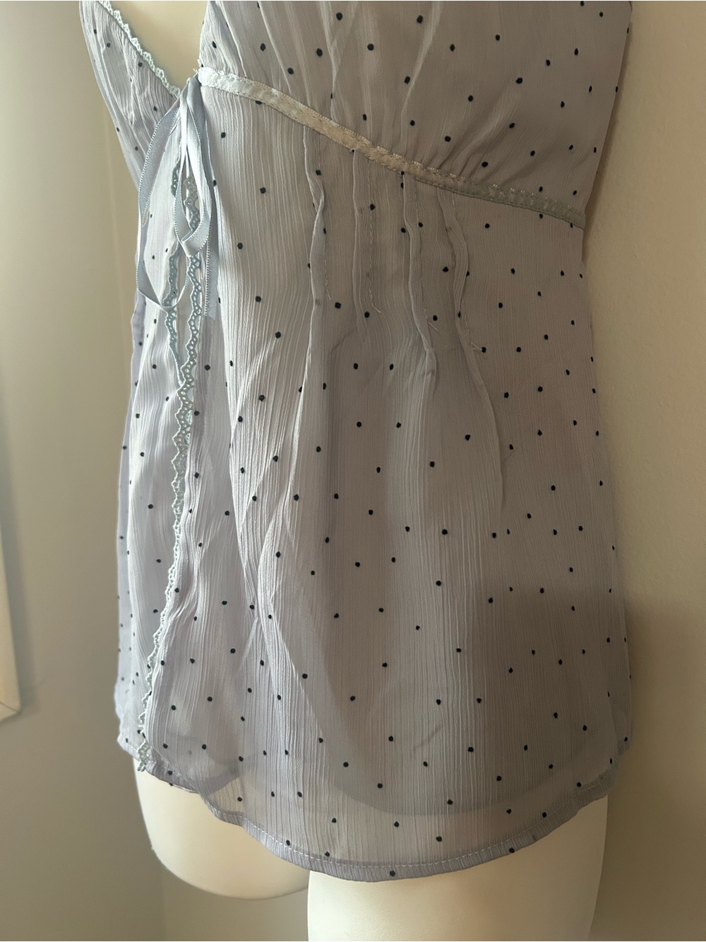 NEW Kirious Los Angeles Light Blue Tie-Front Polka Dot Tank Top - Picture 7 of 14